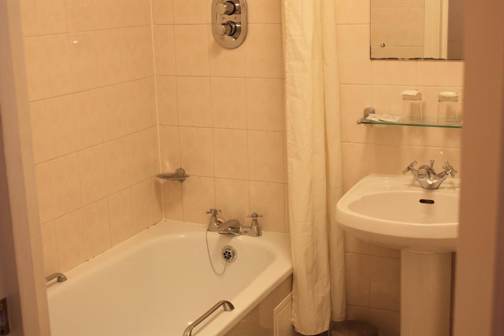 Regency Westend Bed and breakfast
